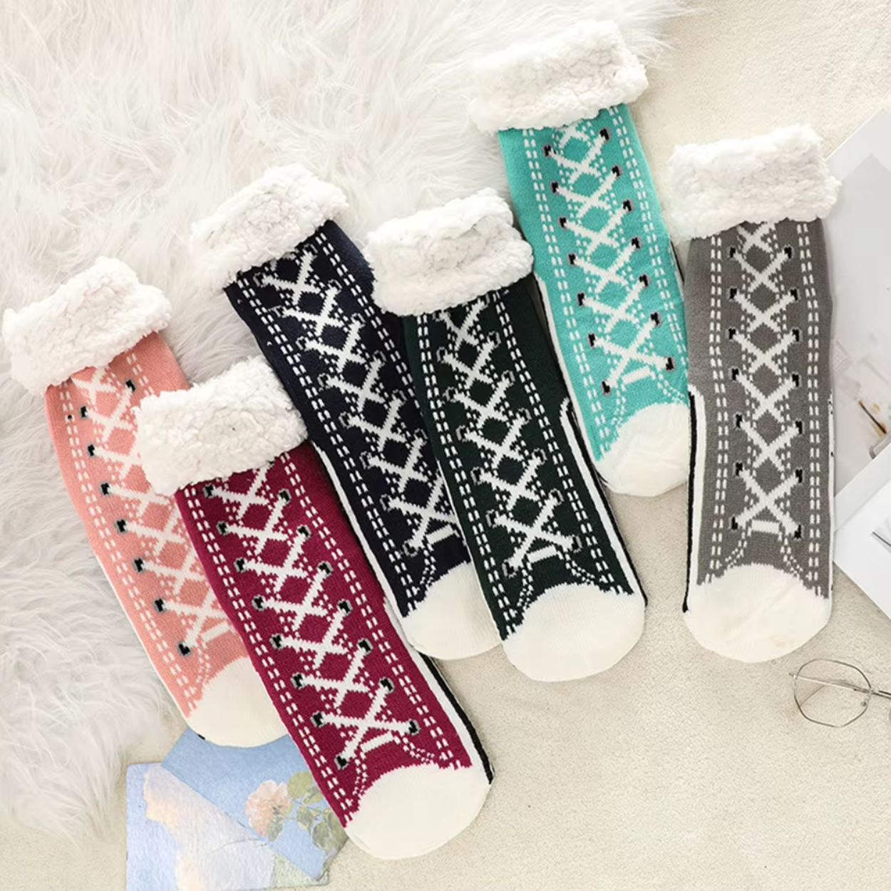 Soft and Comfortable Cashmere Slippers