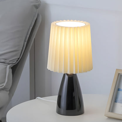 Elegant Table Lamp in Fabric with Glass Base and USB Socket