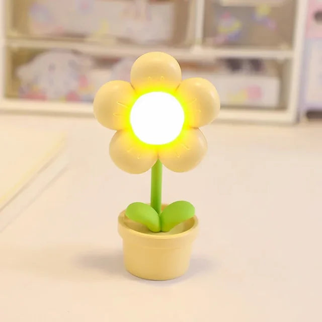 Elegant Floral Table Lamp