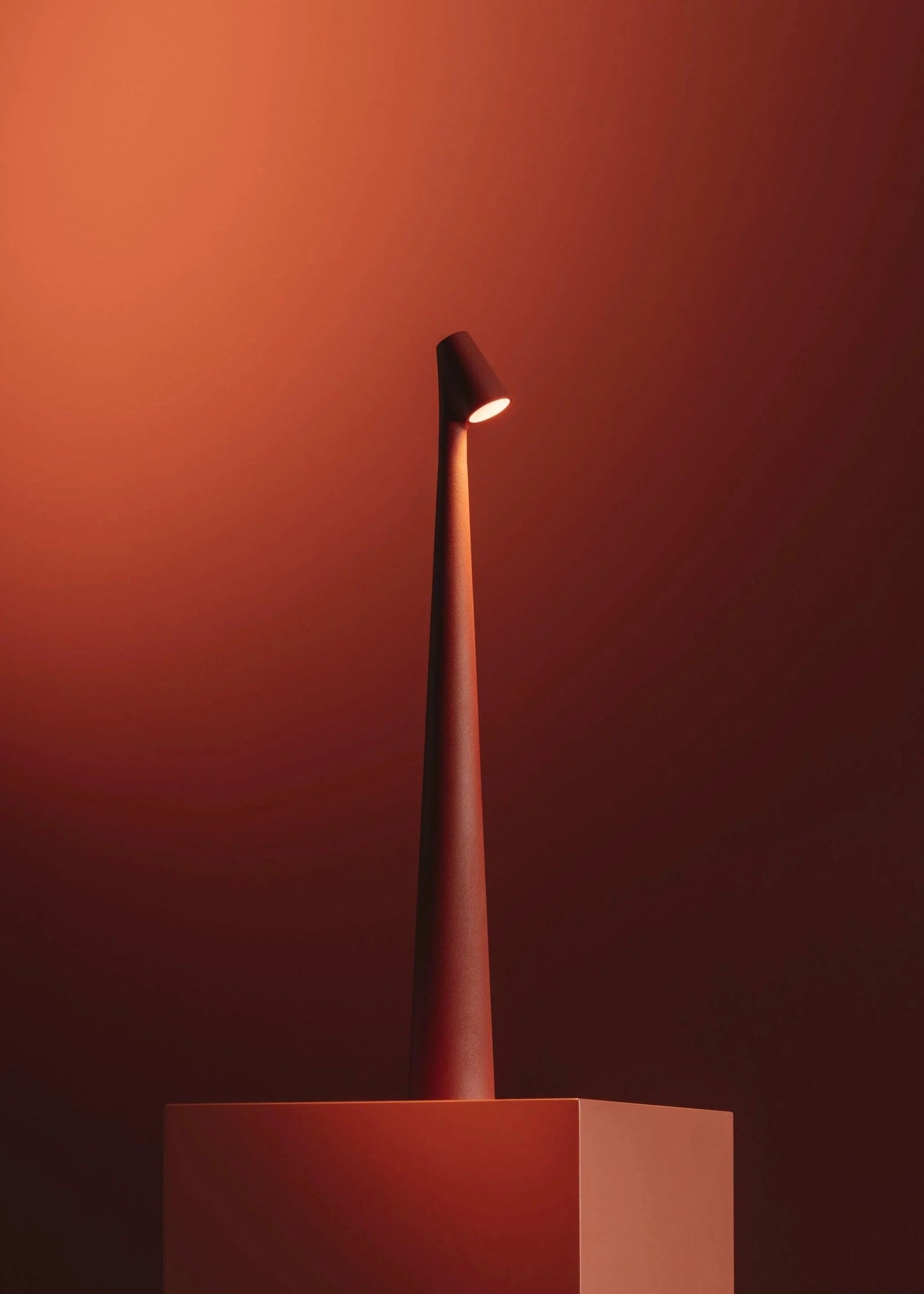 Lampe de Table LED Réglable sans Fil Moderne - Foivo